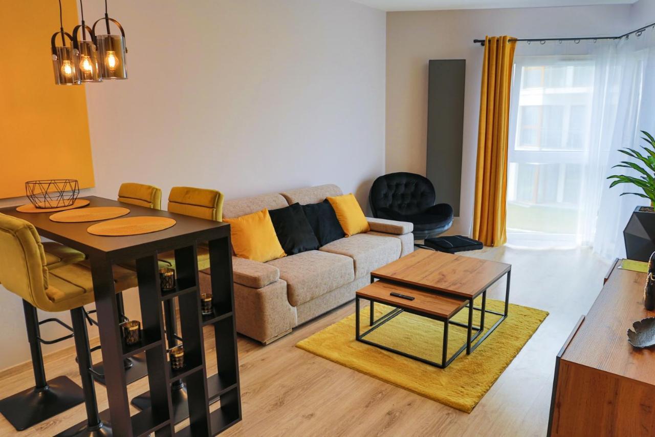 Apartament Elegance Yellow W Let'S Sea Basen&Spa Gąski Esterno foto